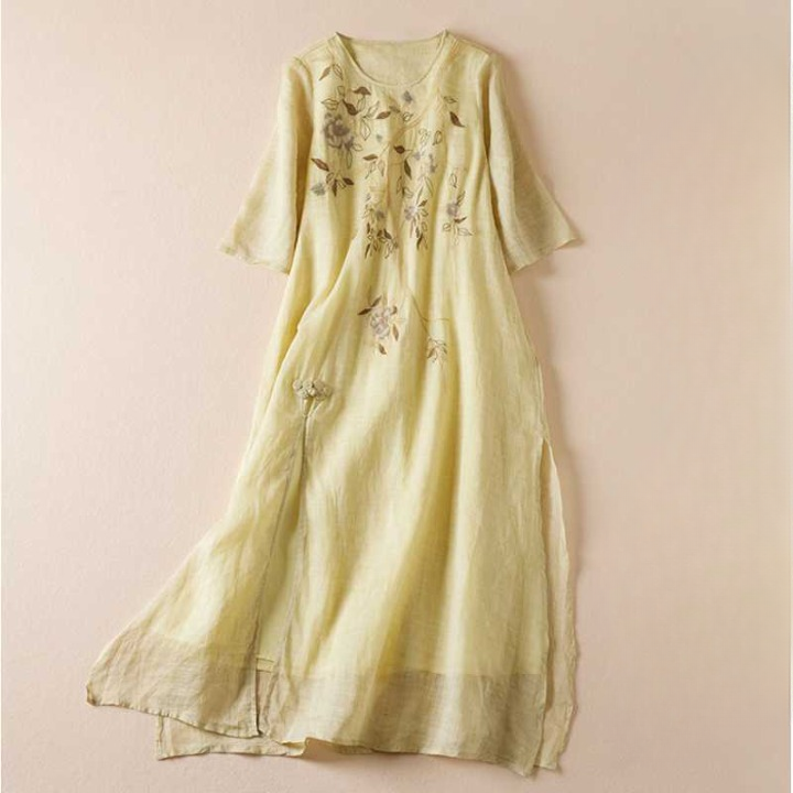 Women's Floral Embroidered Vintage Maxi Dress