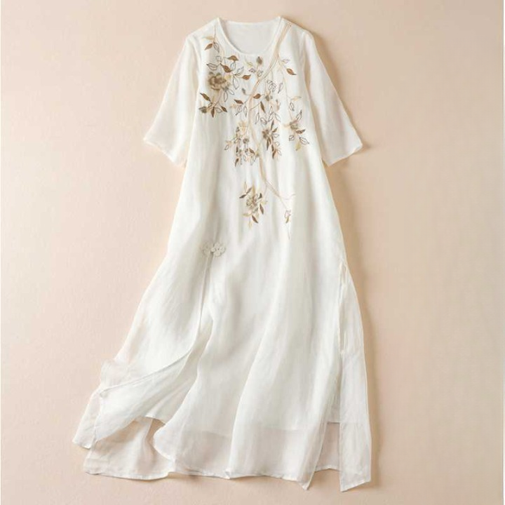 Women's Floral Embroidered Vintage Maxi Dress