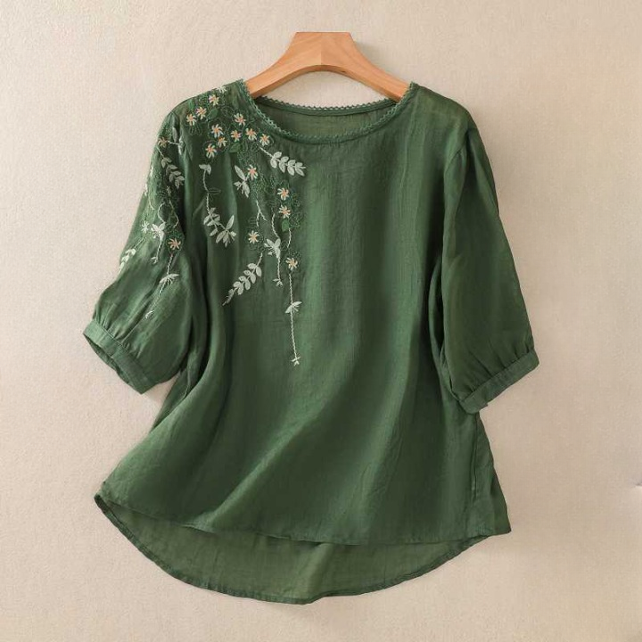 Women’s Embroidered Linen 3/4 Sleeve Blouse