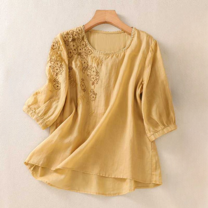 Women’s Embroidered Linen 3/4 Sleeve Blouse