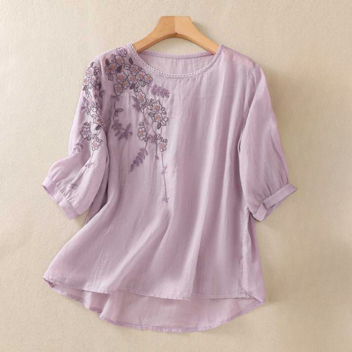 Women’s Embroidered Linen 3/4 Sleeve Blouse