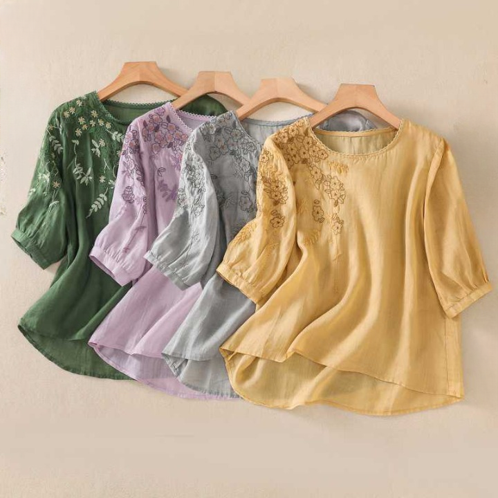 Women’s Embroidered Linen 3/4 Sleeve Blouse