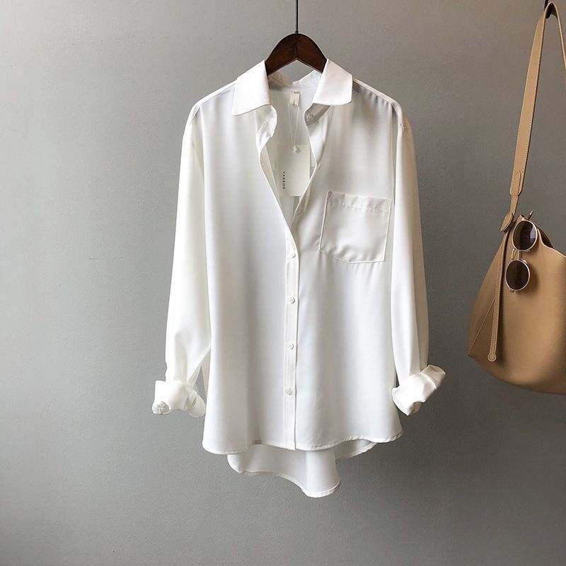 Women’s Relaxed Lightweight Button-Up Shirt