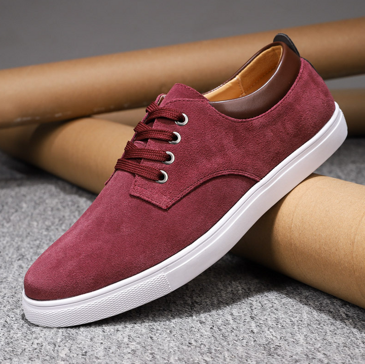 Men’s Premium Suede Low-Top Sneakers With Cushioned Sole