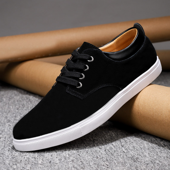 Men’s Premium Suede Low-Top Sneakers With Cushioned Sole
