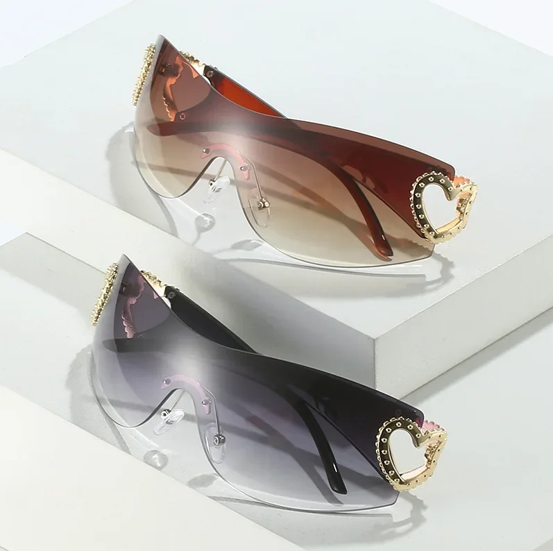Women's Heart Rhinestone UV400 Lightweight Sunglasses